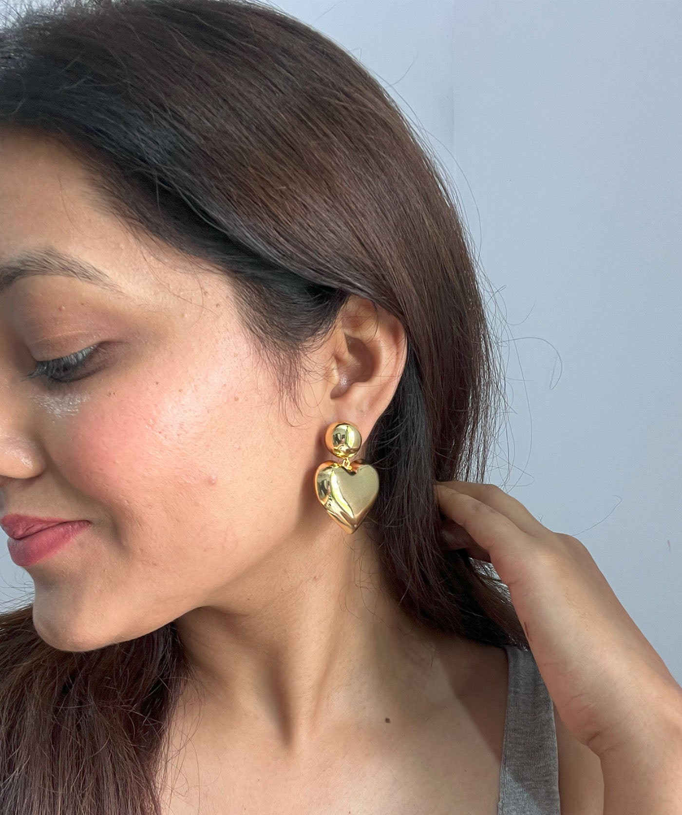 Dangle Kiss Earrings