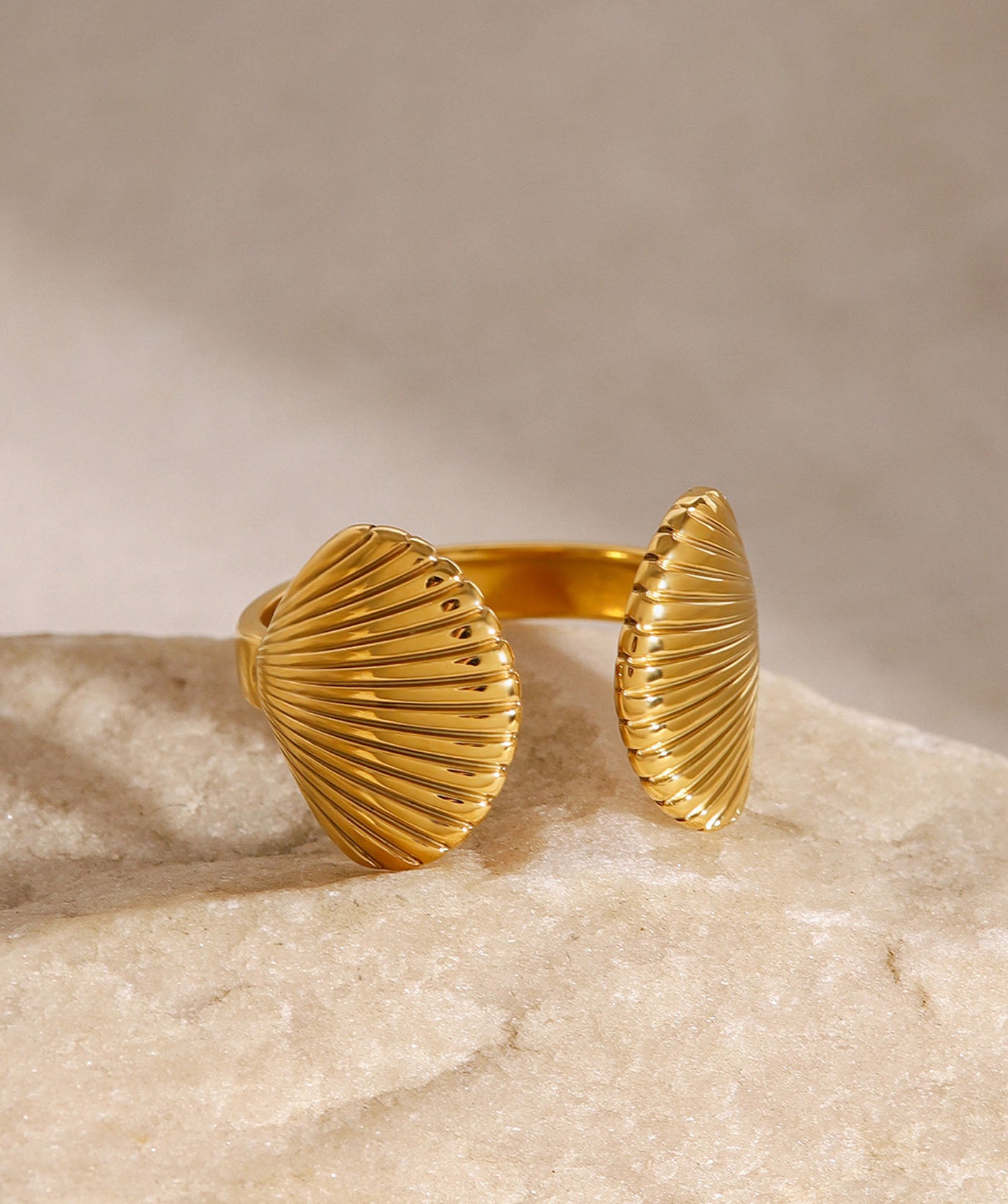 Dainty Loop Ring