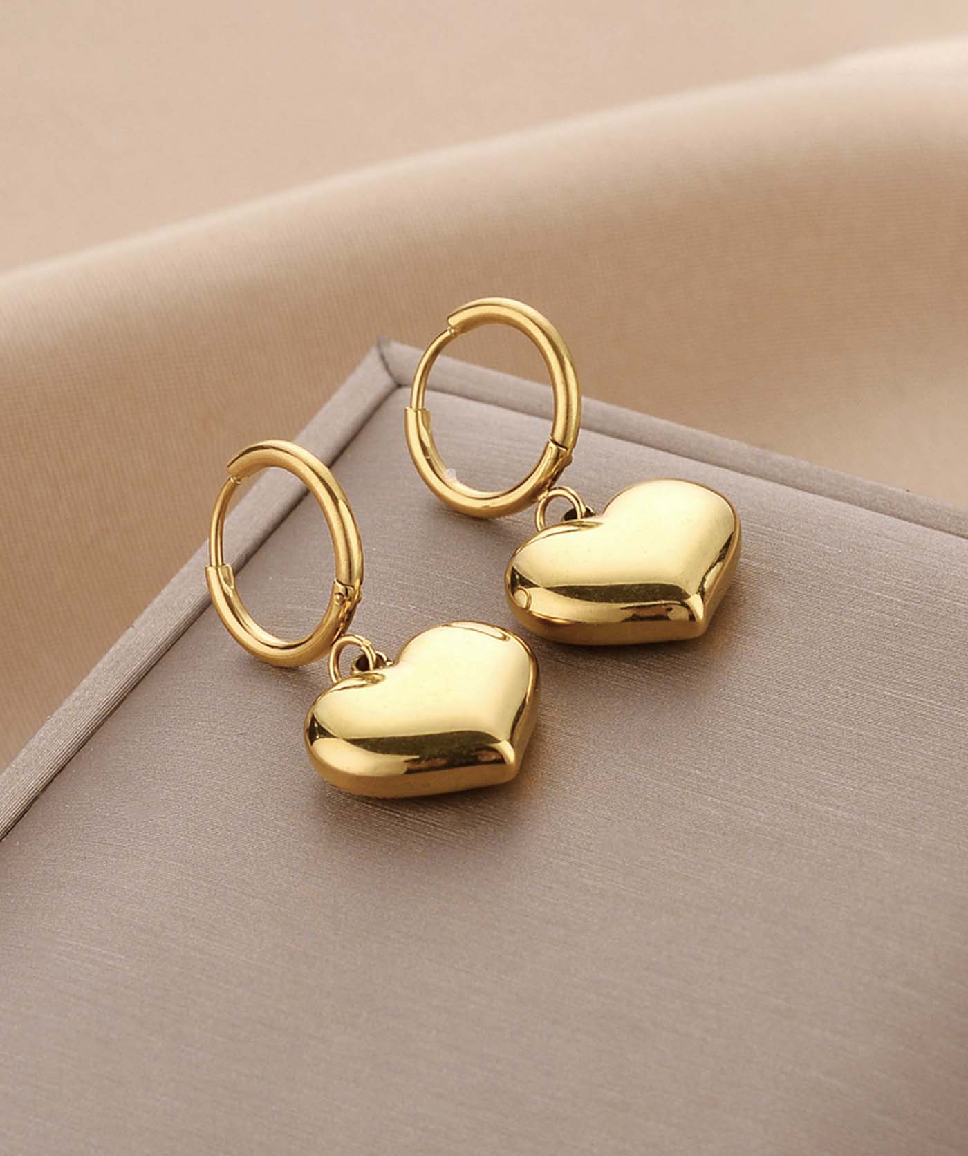 Falling Hearts Earrings