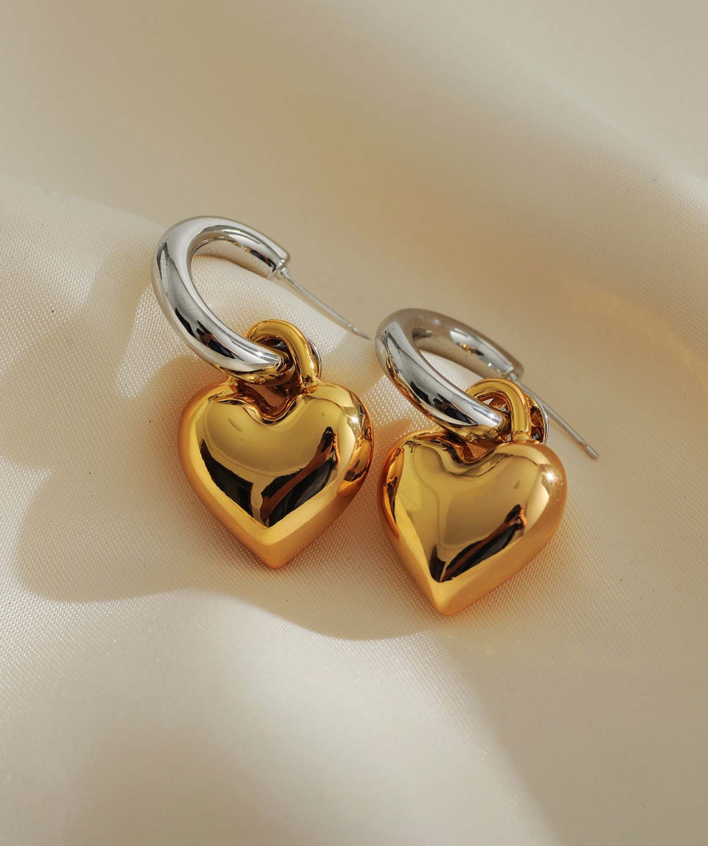 Hearts Aflutter Earrings