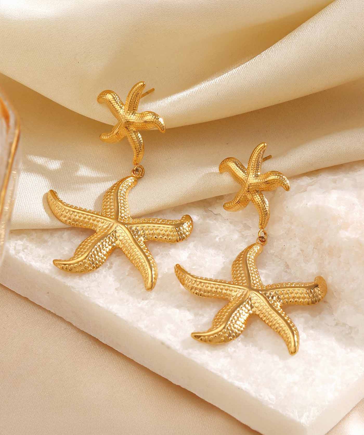 Dangling Star Earrings
