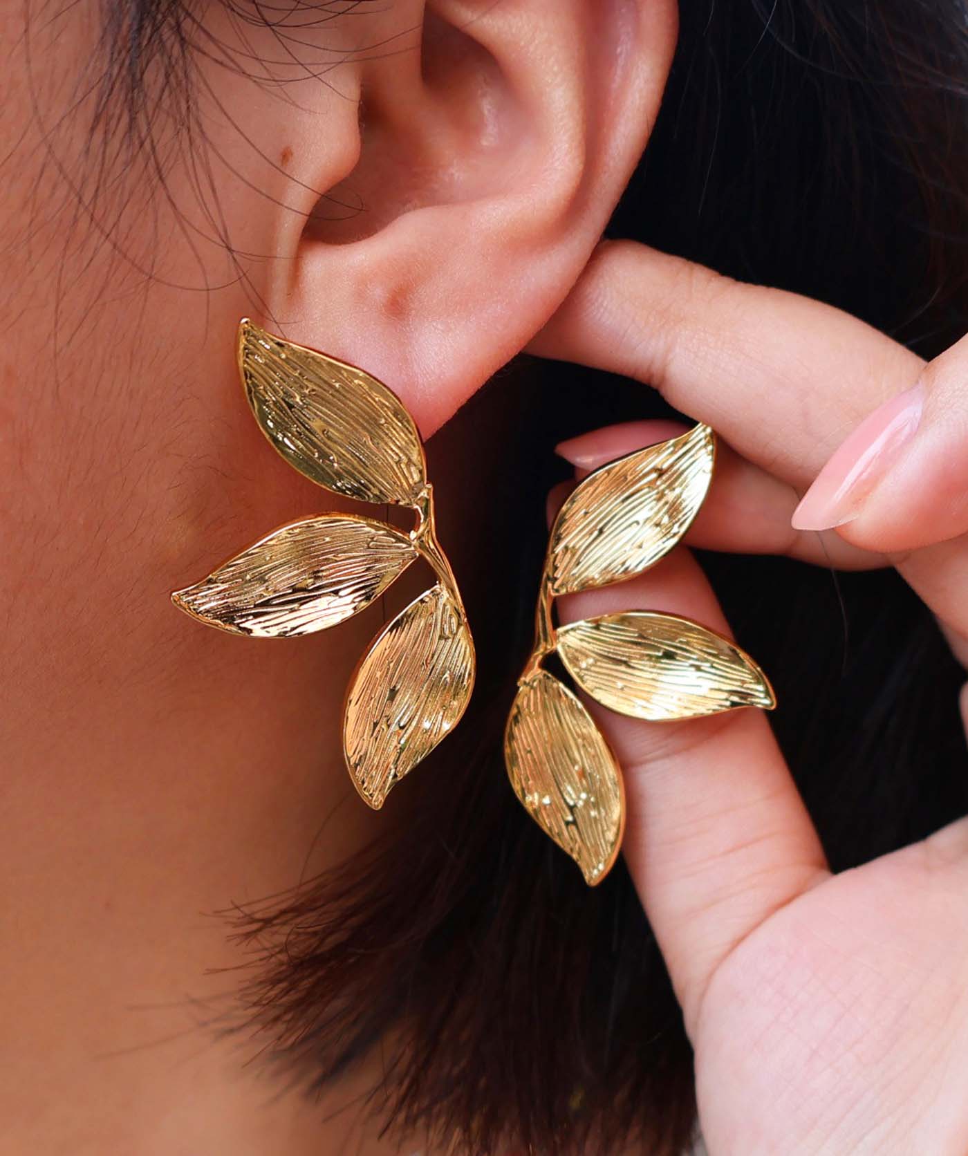 Large Botanical Studs