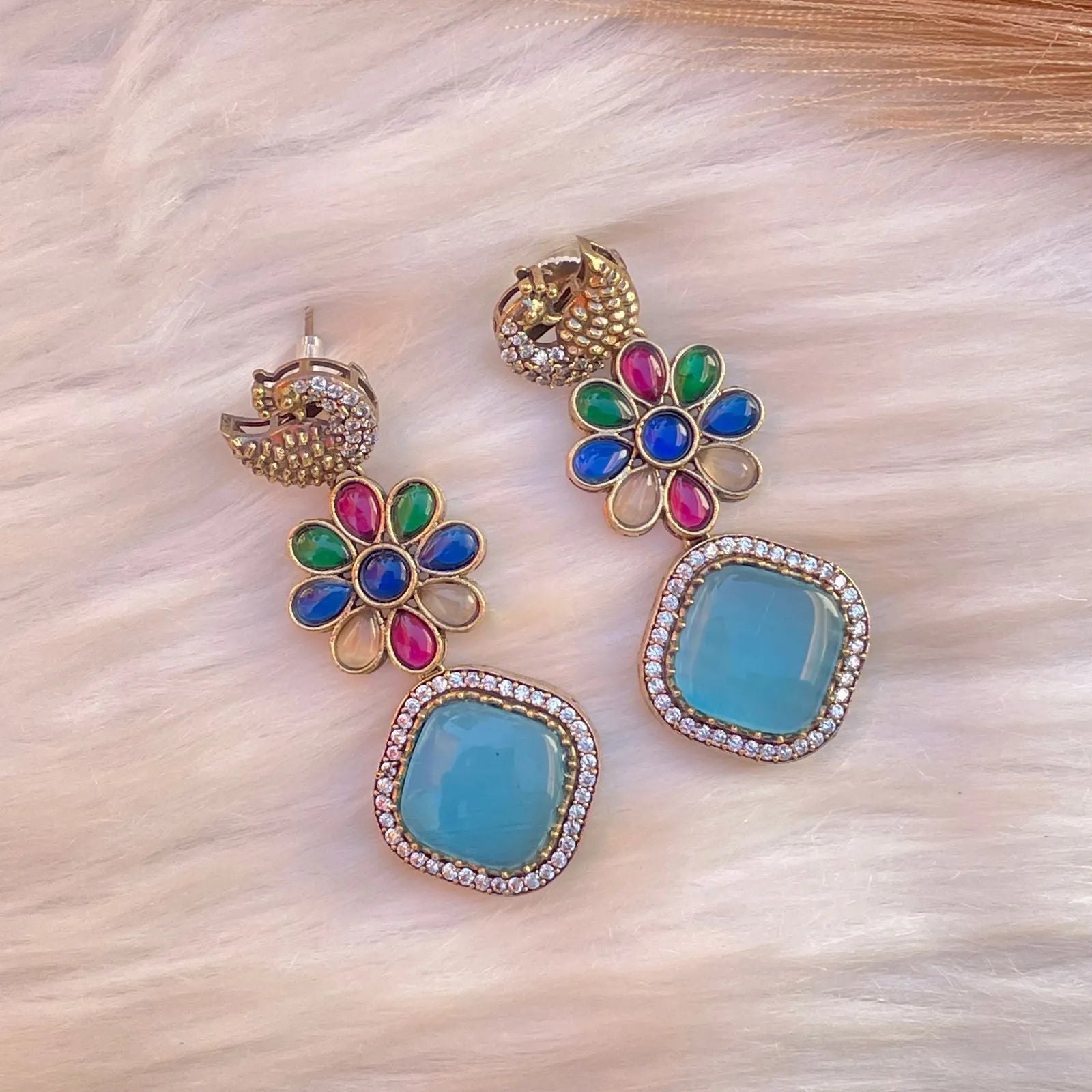 Blue Arabesque Charm Earrings - womaniya - Blue Arabesque Charm Earrings - womaniya -  -  -  - #tag1# - #tag2# - #tag3# - #tag4#