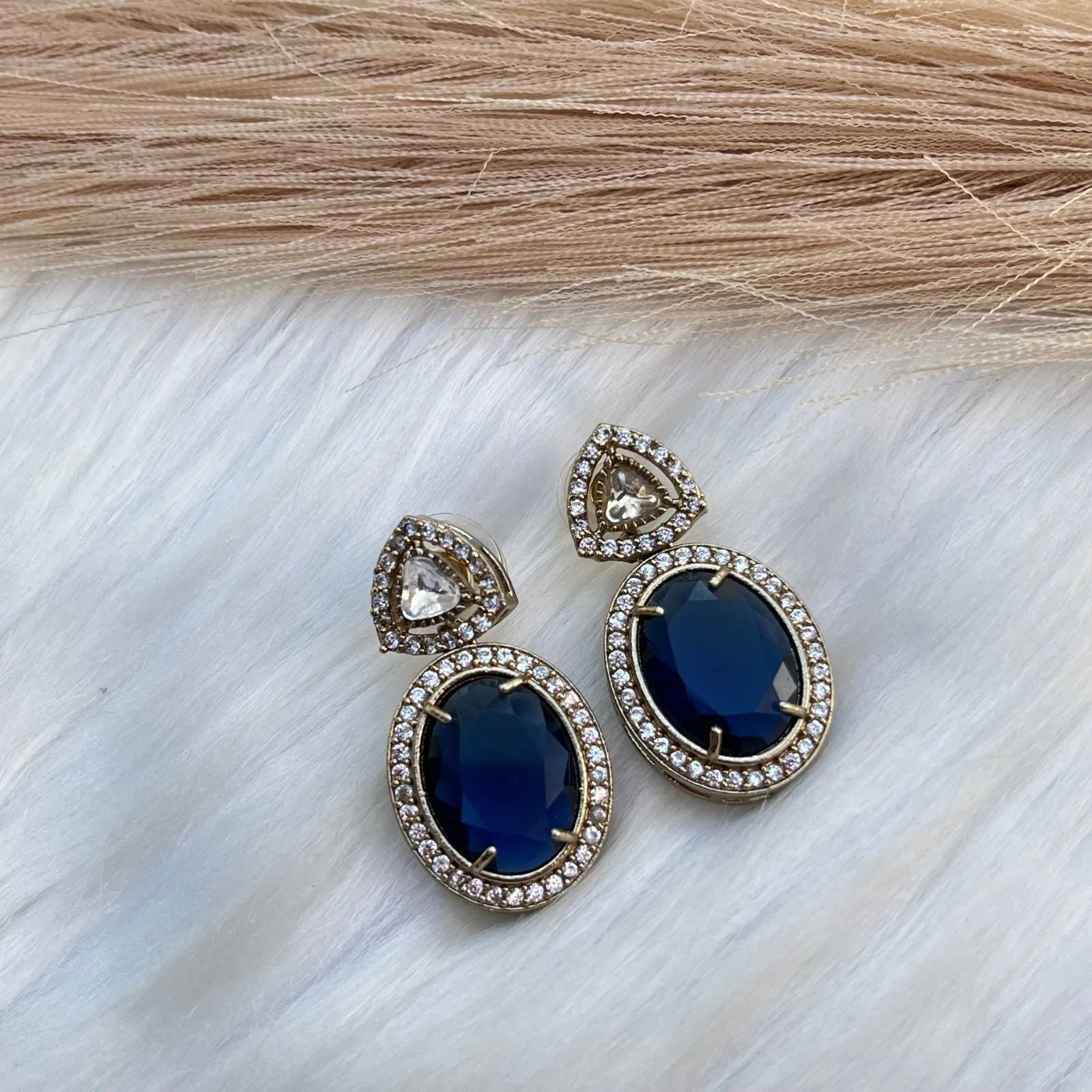 Blue Jewelled Curve Necklace Set - womaniya - Blue Jewelled Curve Necklace Set - womaniya -  -  -  - #tag1# - #tag2# - #tag3# - #tag4#