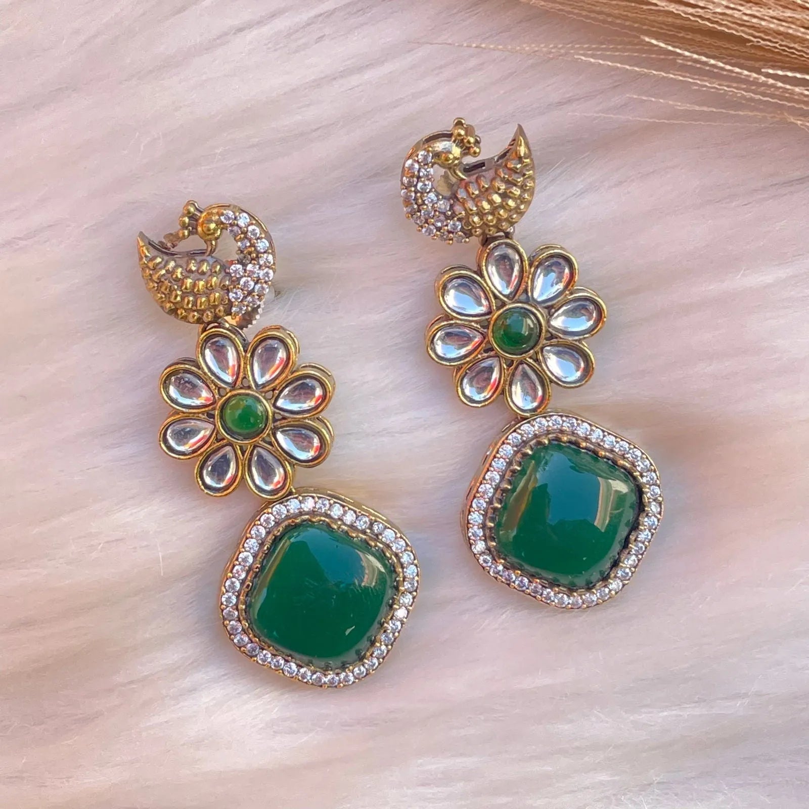 Green Arabesque Charm Earrings - womaniya - Green Arabesque Charm Earrings - womaniya -  -  -  - #tag1# - #tag2# - #tag3# - #tag4#