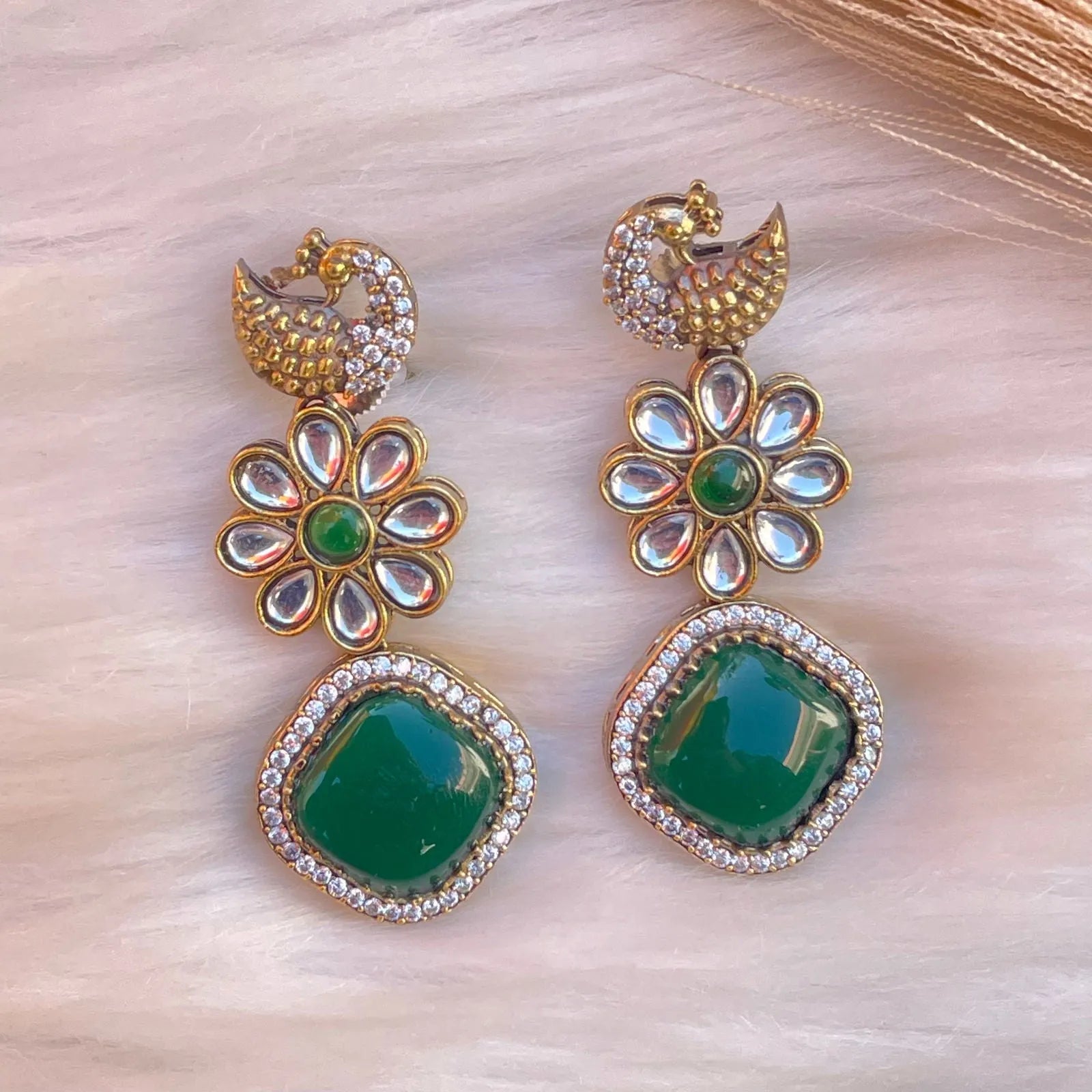Green Arabesque Charm Earrings - womaniya - Green Arabesque Charm Earrings - womaniya -  -  -  - #tag1# - #tag2# - #tag3# - #tag4#