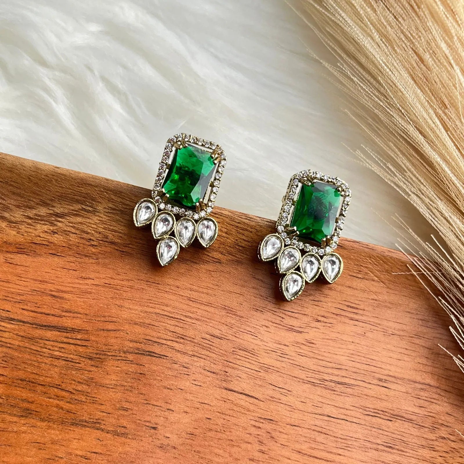 Green Ethereal Fusion Necklace Set - womaniya - Green Ethereal Fusion Necklace Set - womaniya -  -  -  - #tag1# - #tag2# - #tag3# - #tag4#
