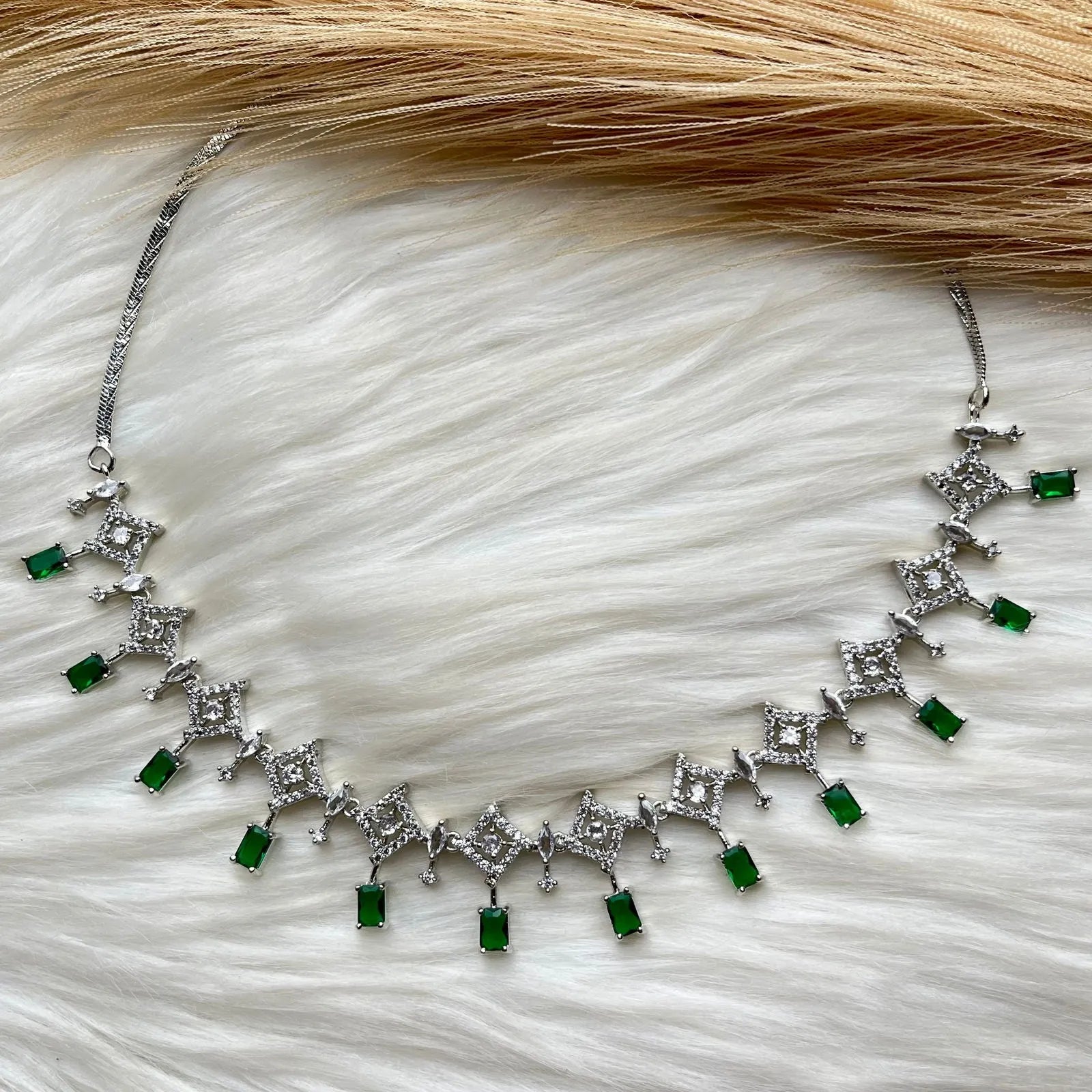 Green Modern Luxe Necklace Set - womaniya - Green Modern Luxe Necklace Set - womaniya -  -  -  - #tag1# - #tag2# - #tag3# - #tag4#