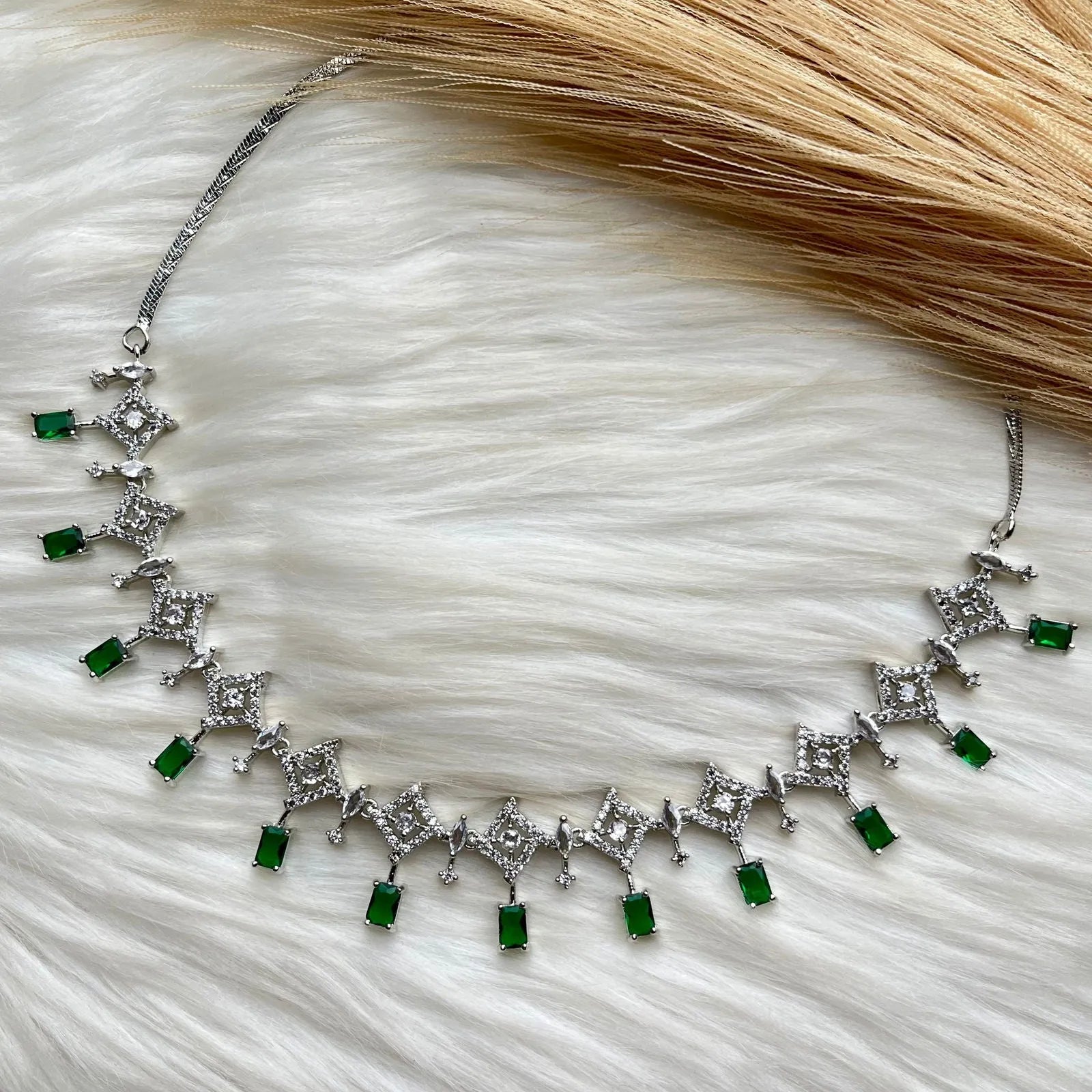 Green Modern Luxe Necklace Set - womaniya - Green Modern Luxe Necklace Set - womaniya -  -  -  - #tag1# - #tag2# - #tag3# - #tag4#