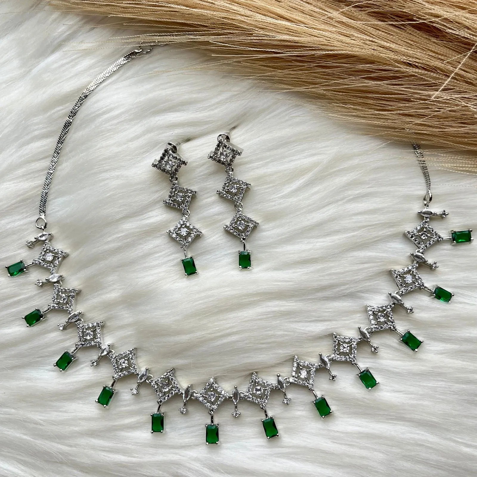 Green Modern Luxe Necklace Set - womaniya - Green Modern Luxe Necklace Set - womaniya -  -  -  - #tag1# - #tag2# - #tag3# - #tag4#