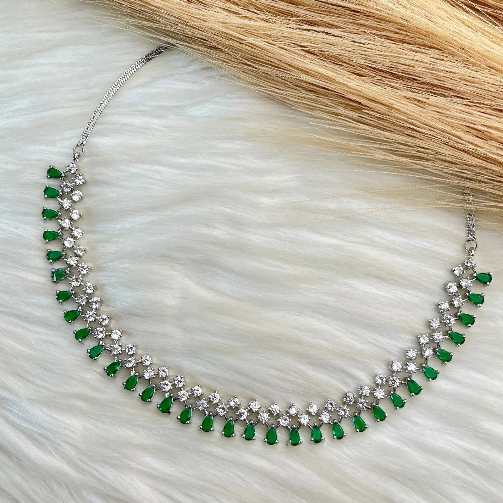 Green Regal Spark Collar - womaniya - Green Regal Spark Collar - womaniya -  -  -  - #tag1# - #tag2# - #tag3# - #tag4#