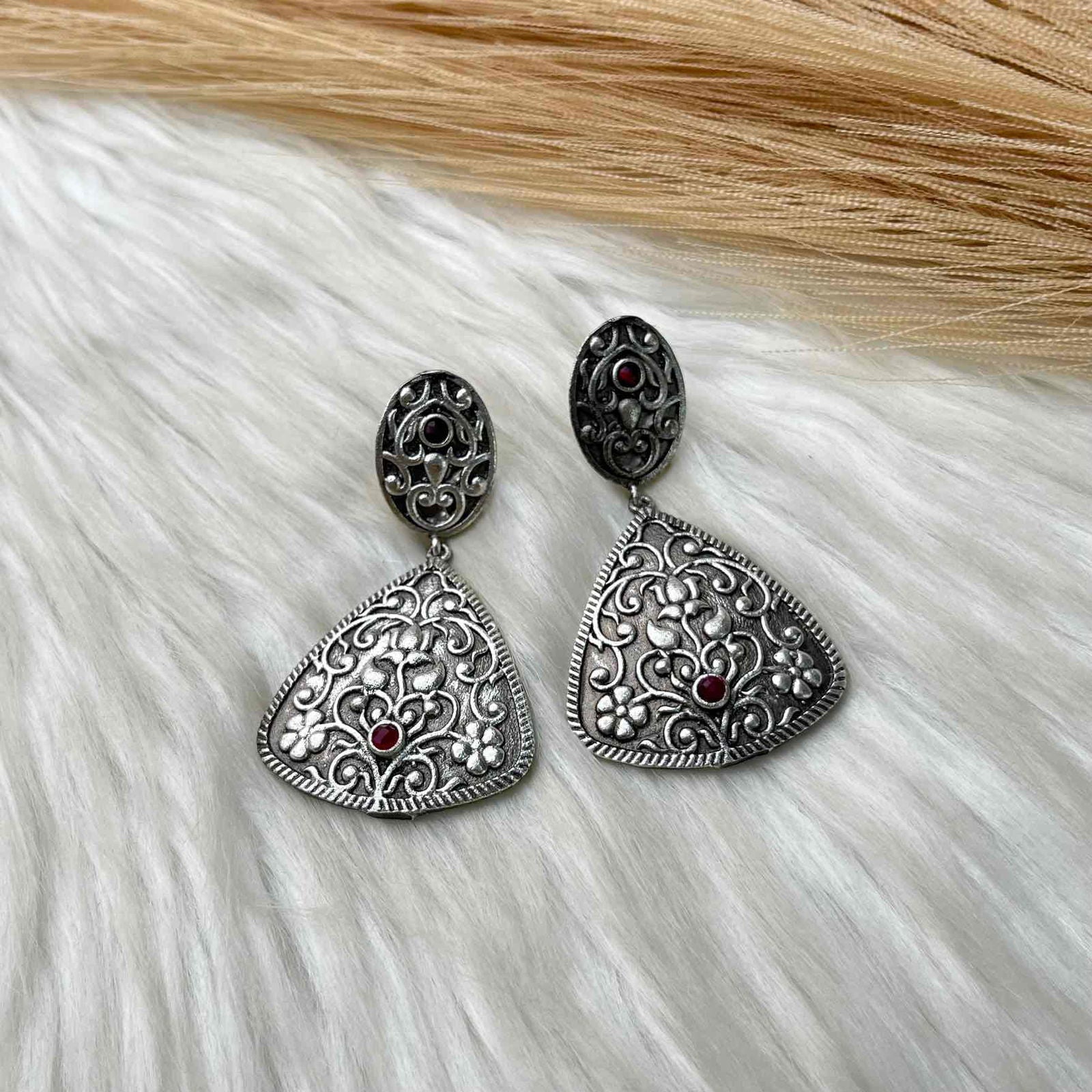 Heena Silver Necklace Set - womaniya - Heena Silver Necklace Set - womaniya -  -  -  - #tag1# - #tag2# - #tag3# - #tag4#