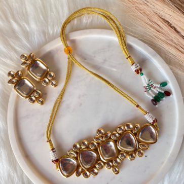 Square Glow Kundan Necklace Set