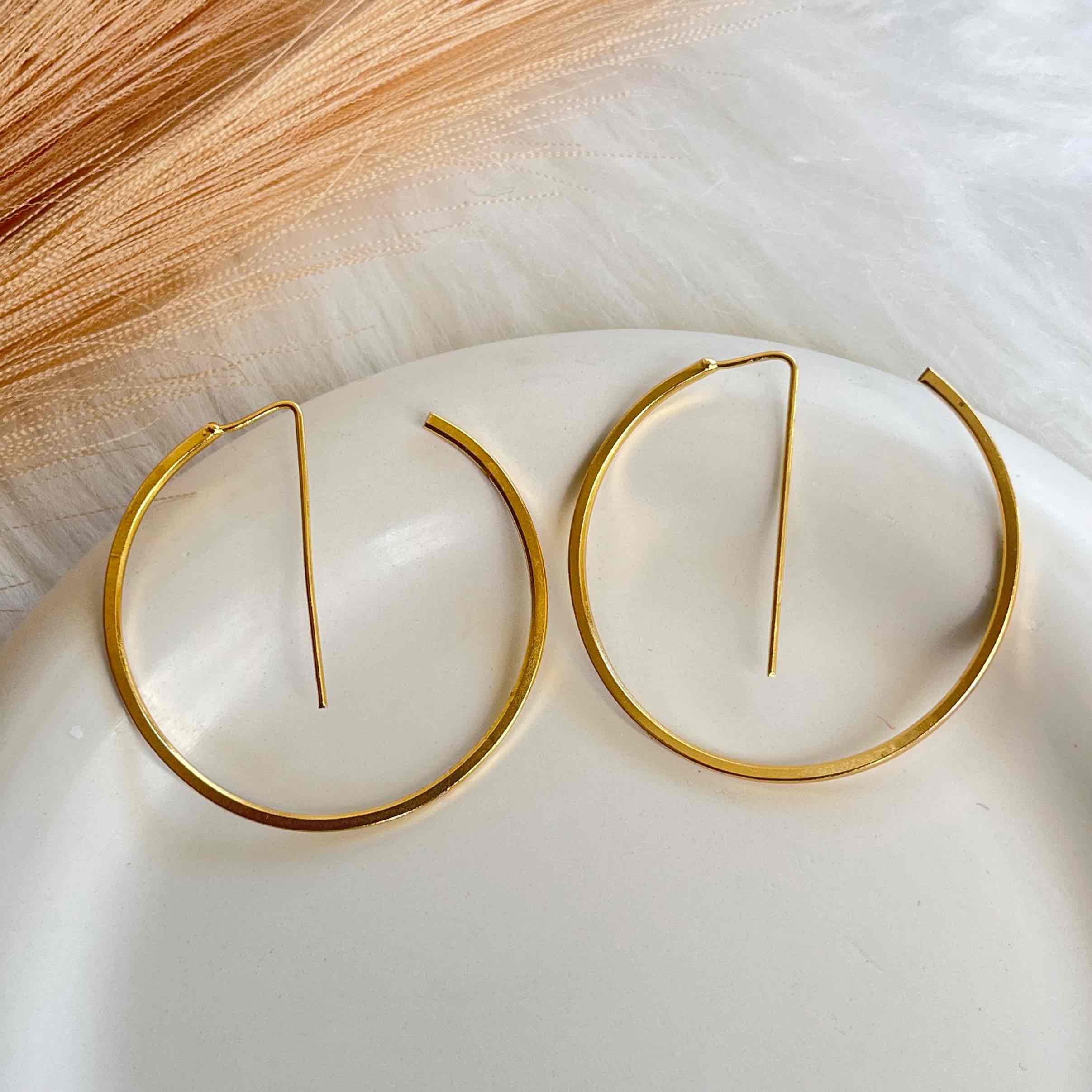 Soft Spark Earrings