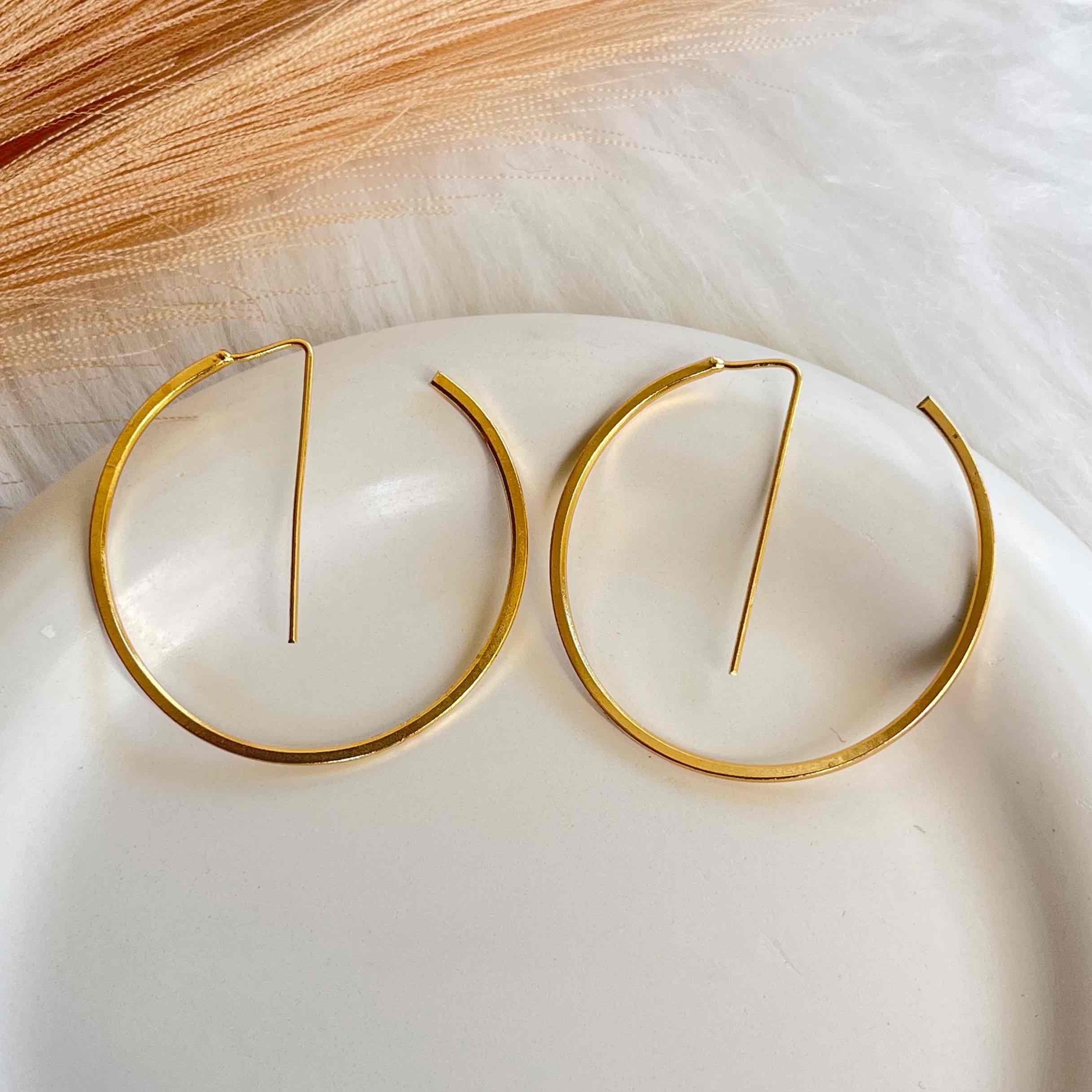 Soft Spark Earrings