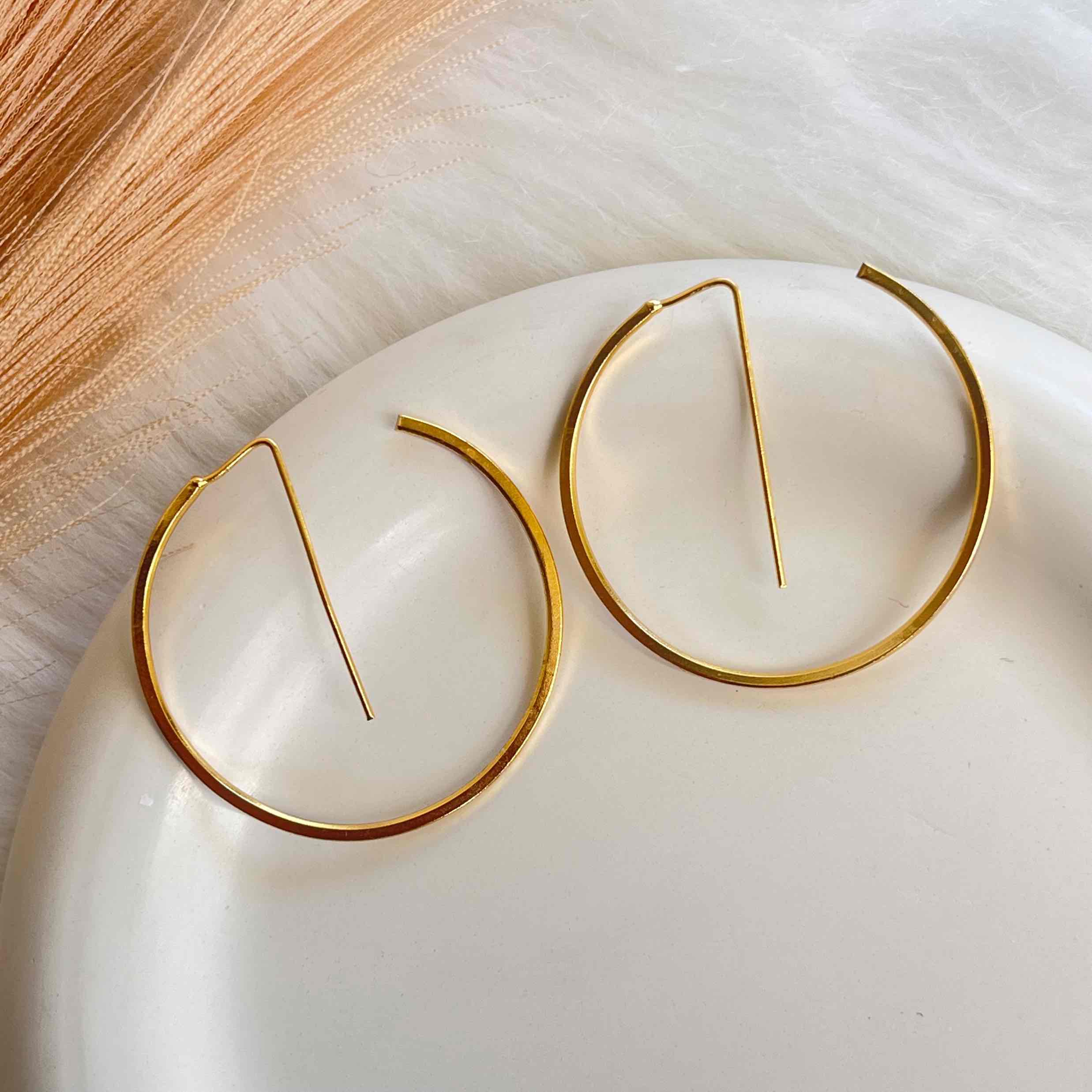 Soft Spark Earrings