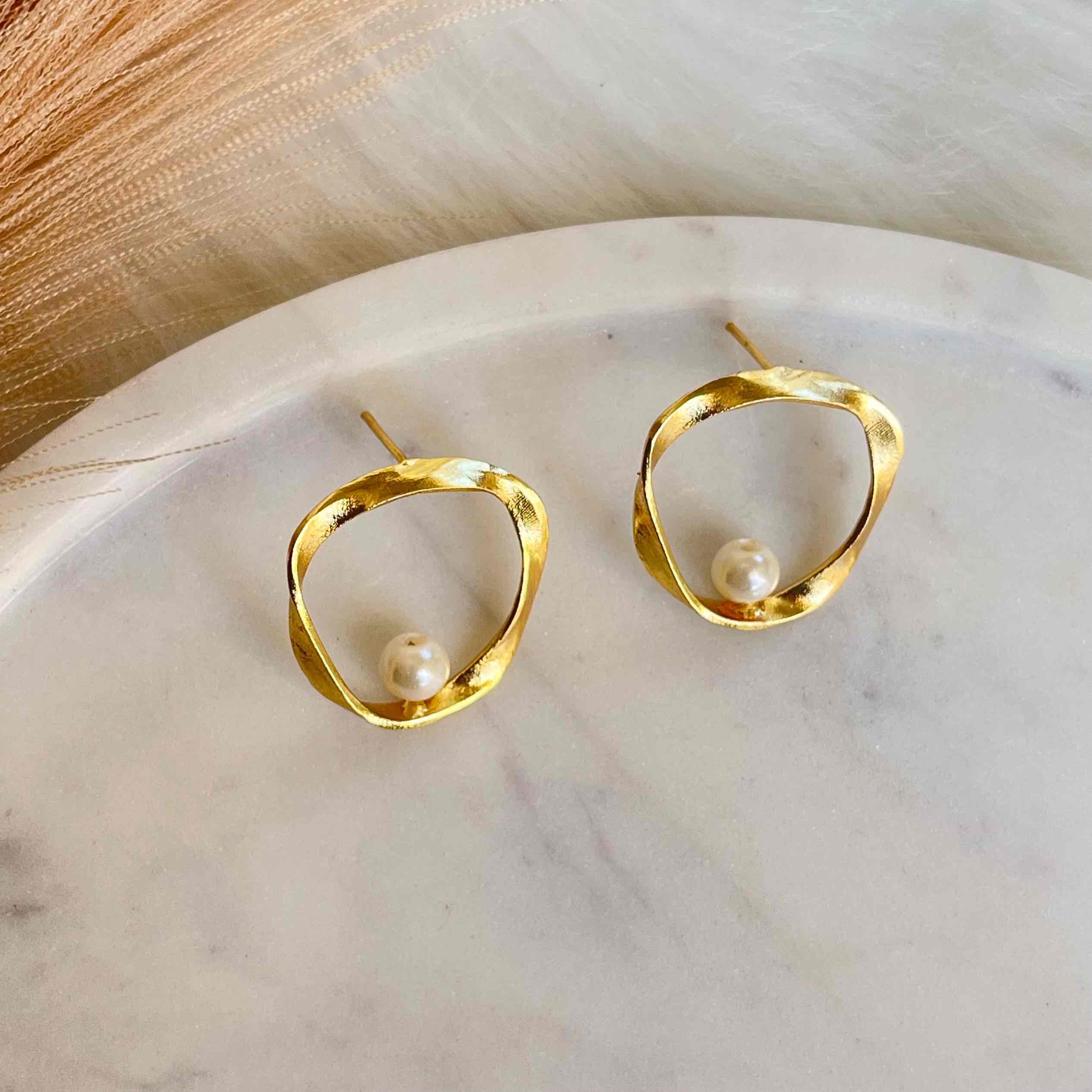 Pearl Blush Studs