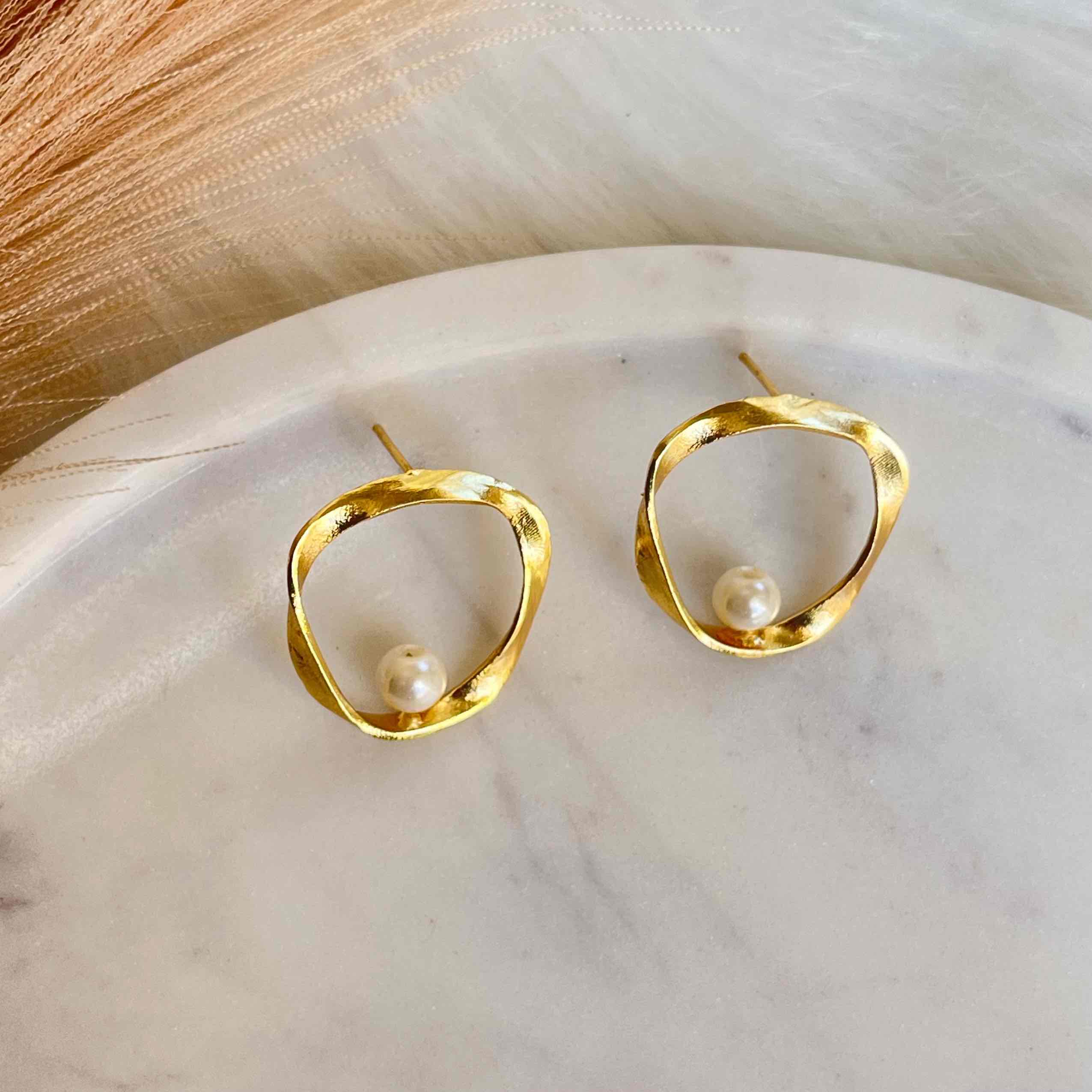 Pearl Blush Studs