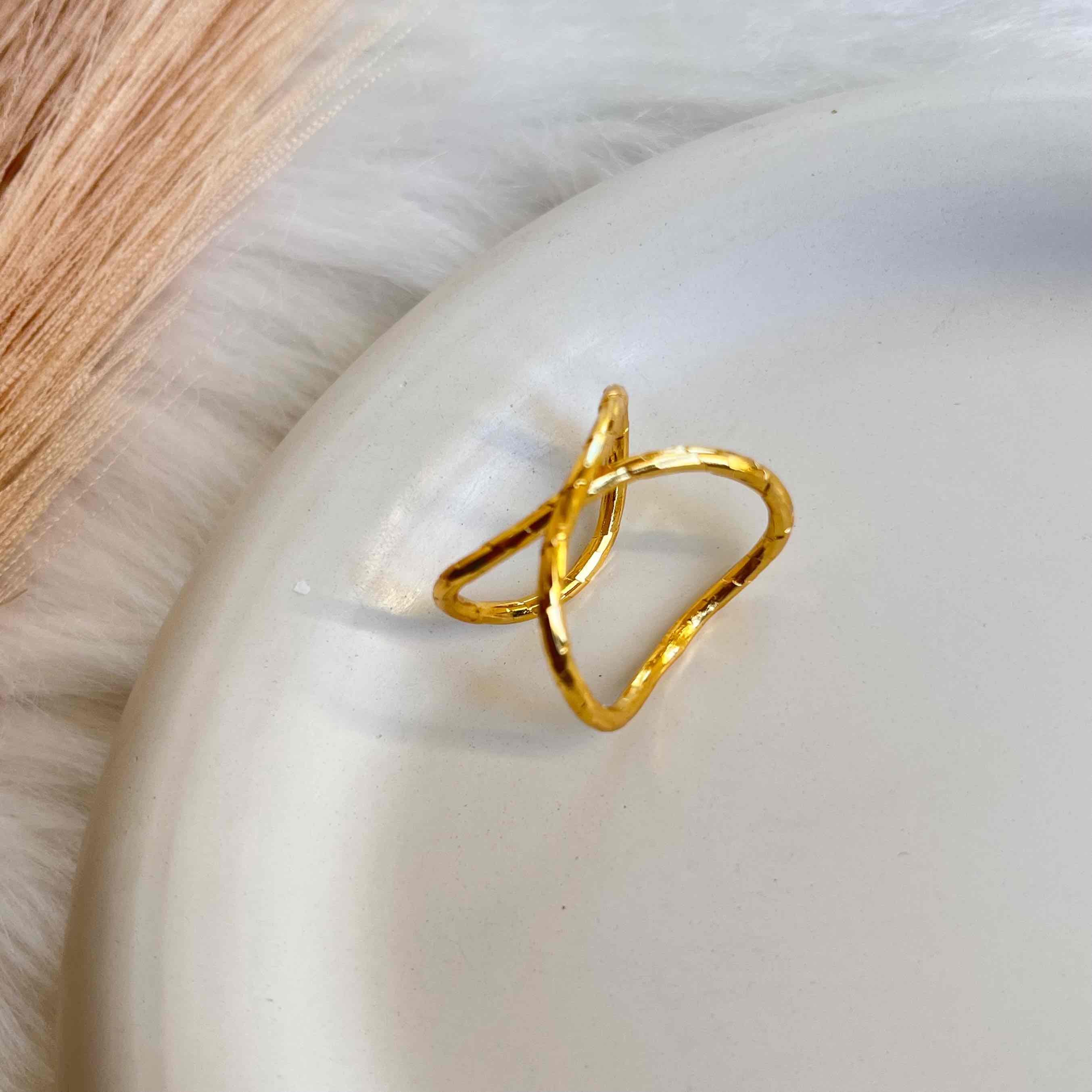 Petal Loop Ring (Adjustable )