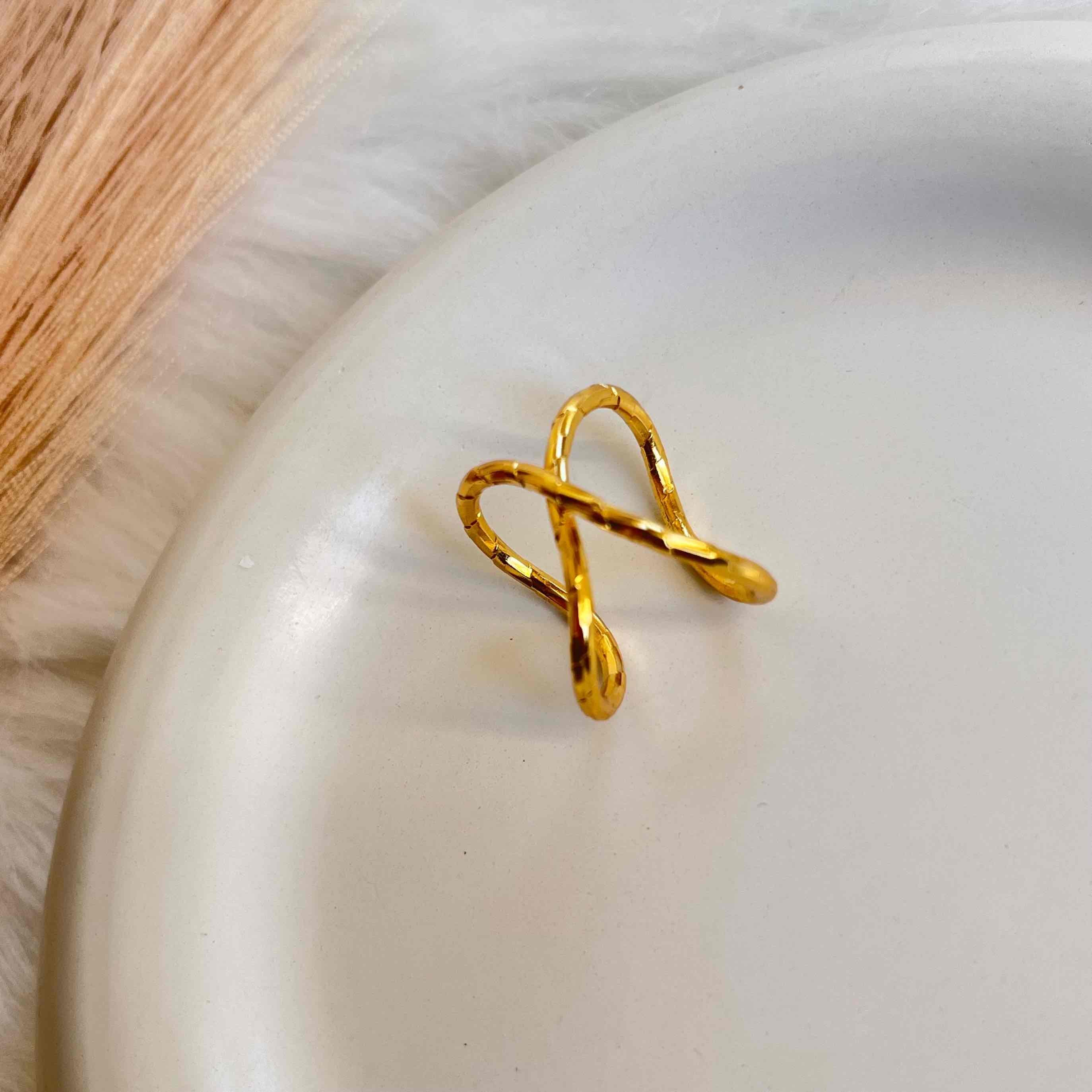 Petal Loop Ring (Adjustable )