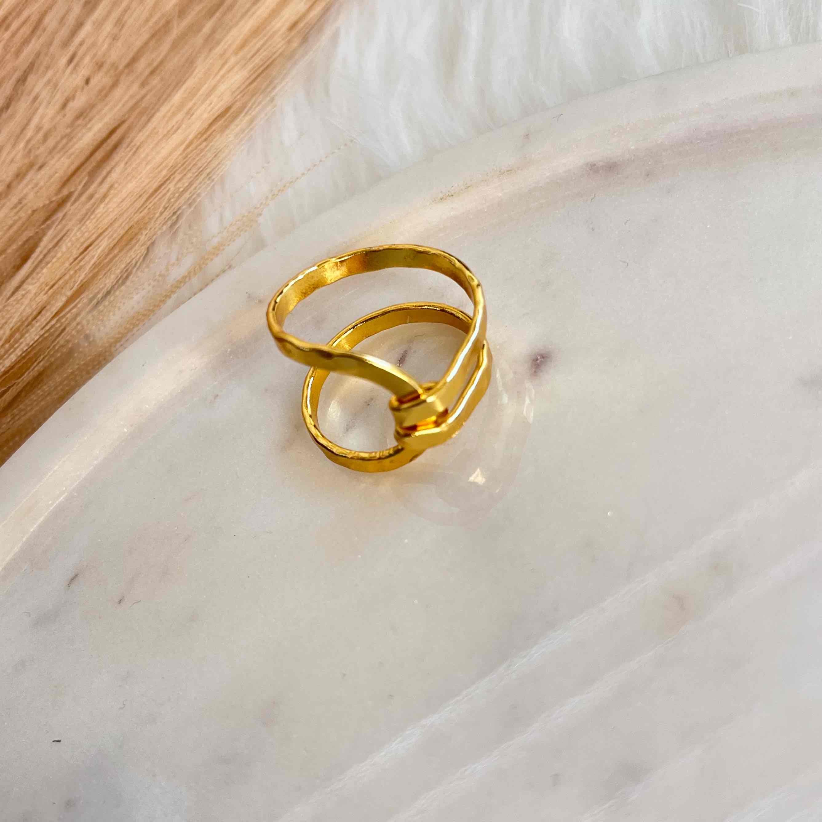 Dazzle Twist Ring (Adjustable)