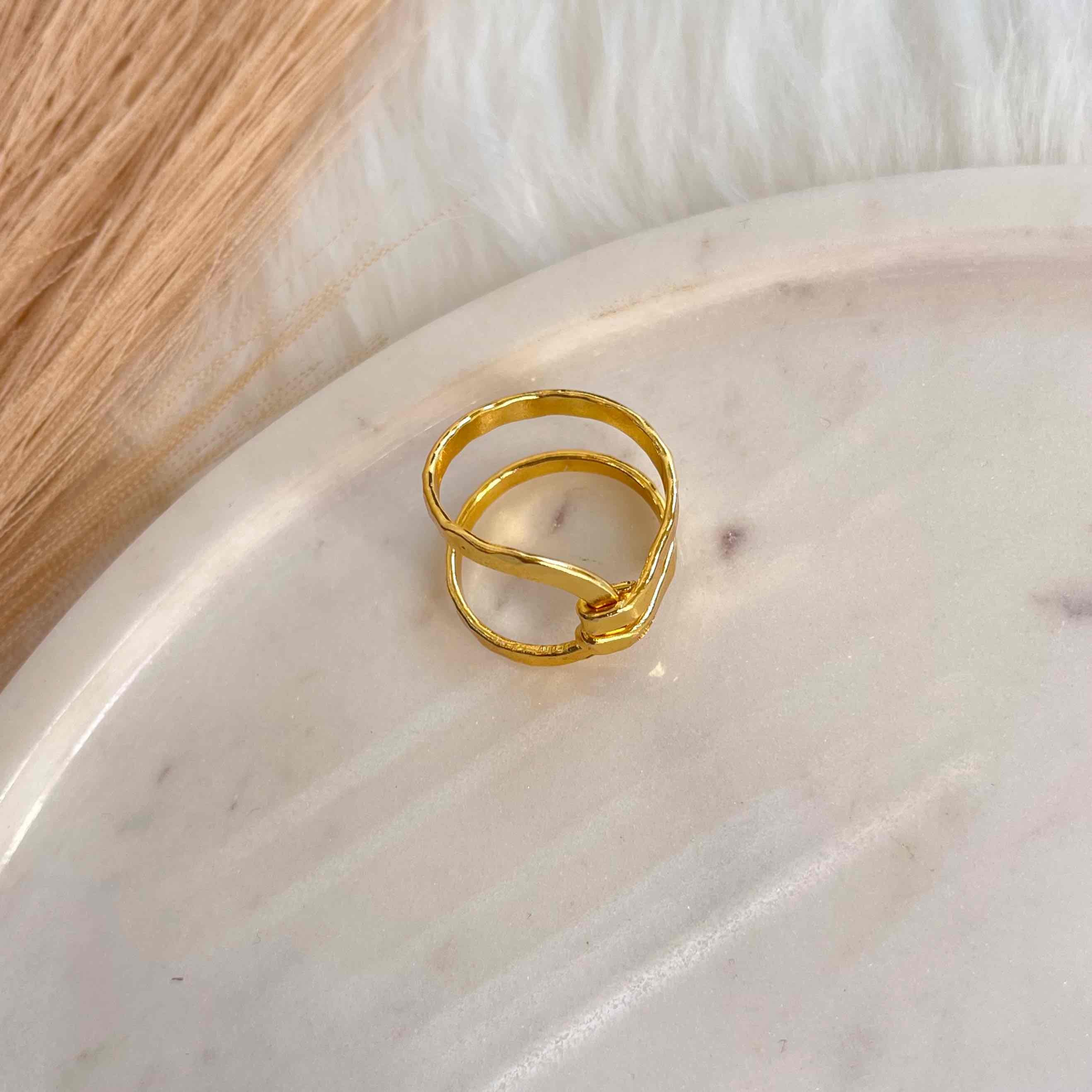 Dazzle Twist Ring (Adjustable)