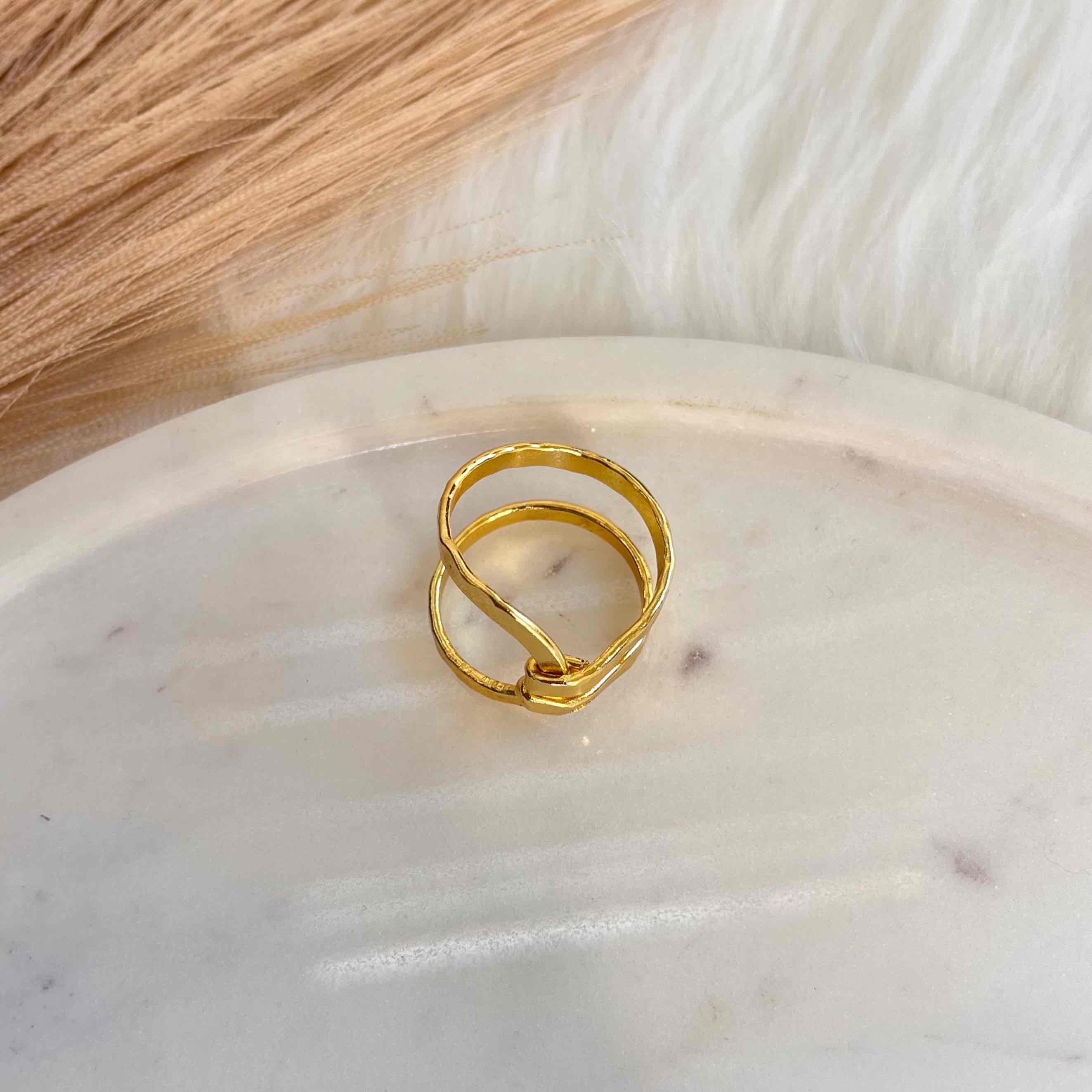 Dazzle Twist Ring (Adjustable)