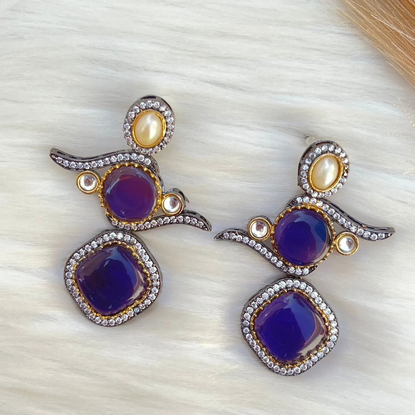 Lavender Classic Modern Blend Earrings - womaniya - Lavender Classic Modern Blend Earrings - womaniya -  -  -  - #tag1# - #tag2# - #tag3# - #tag4#