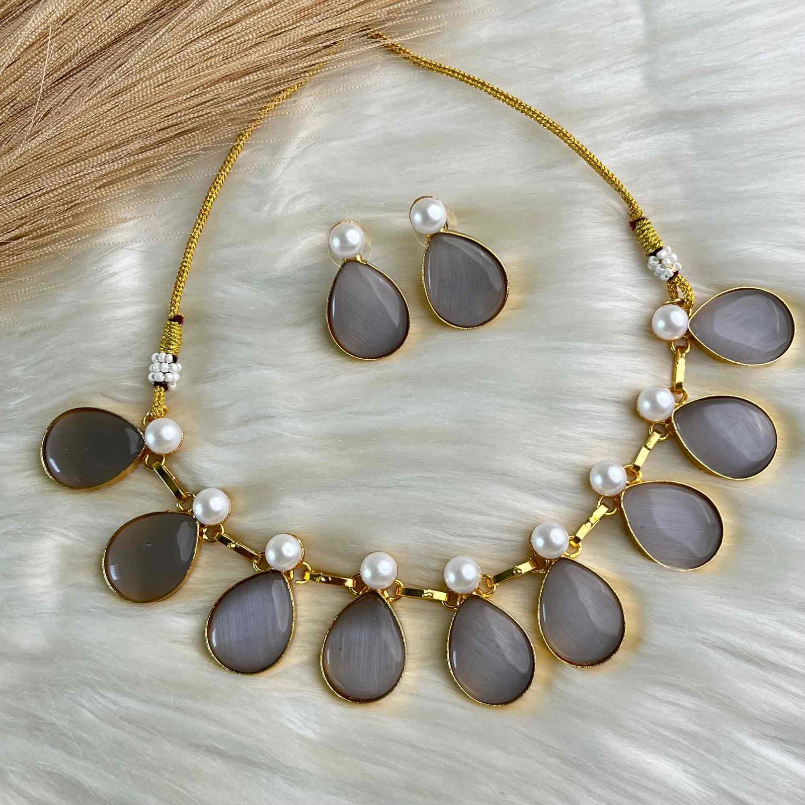 Lavender Sophia Drops Necklace Set - womaniya - Lavender Sophia Drops Necklace Set - womaniya -  -  -  - #tag1# - #tag2# - #tag3# - #tag4#