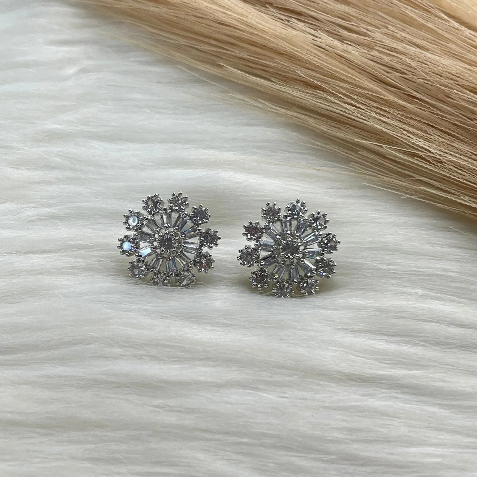 Tulip Twinkle Studs - womaniya - Tulip Twinkle Studs - womaniya -  -  -  - #tag1# - #tag2# - #tag3# - #tag4#