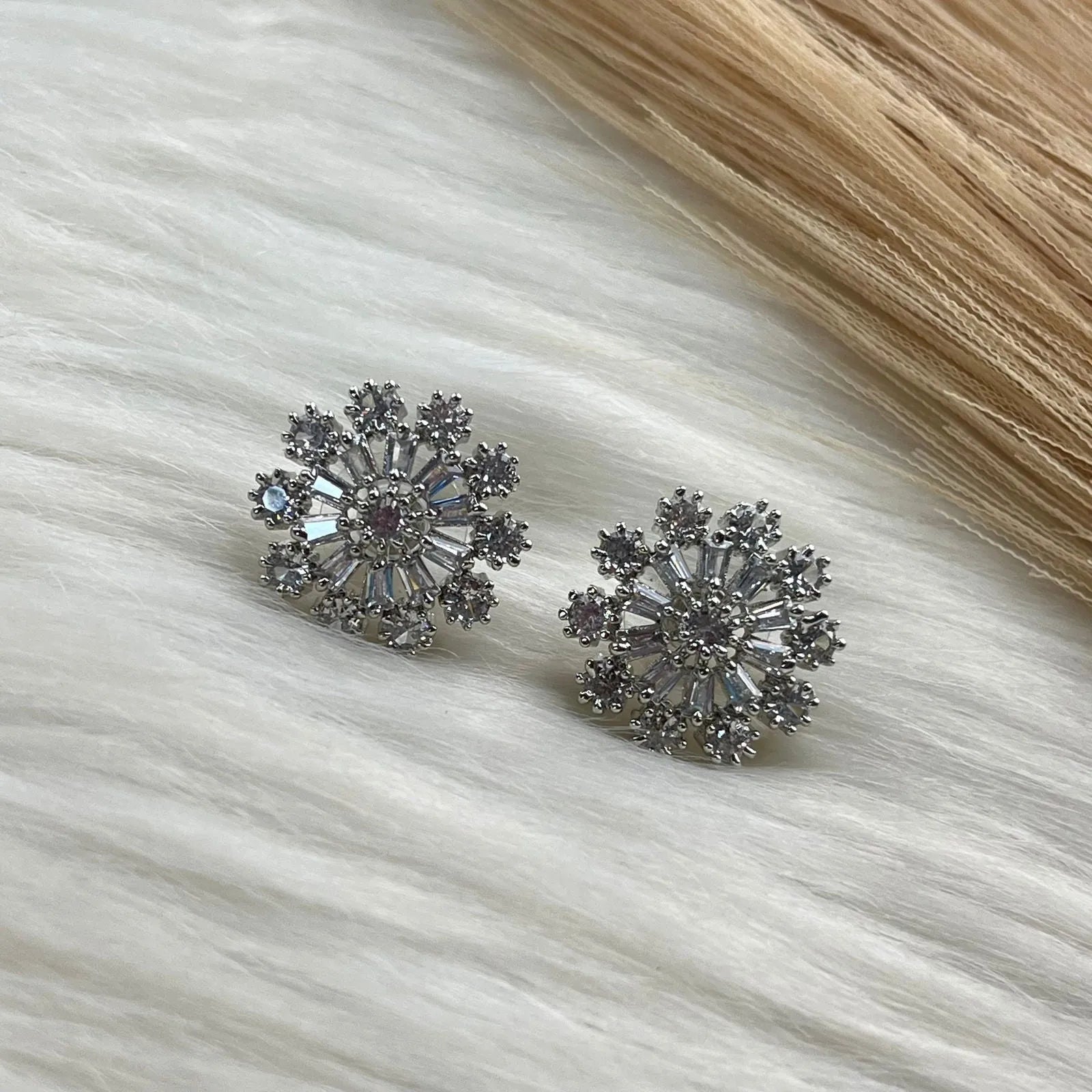 Tulip Twinkle Studs - womaniya - Tulip Twinkle Studs - womaniya -  -  -  - #tag1# - #tag2# - #tag3# - #tag4#
