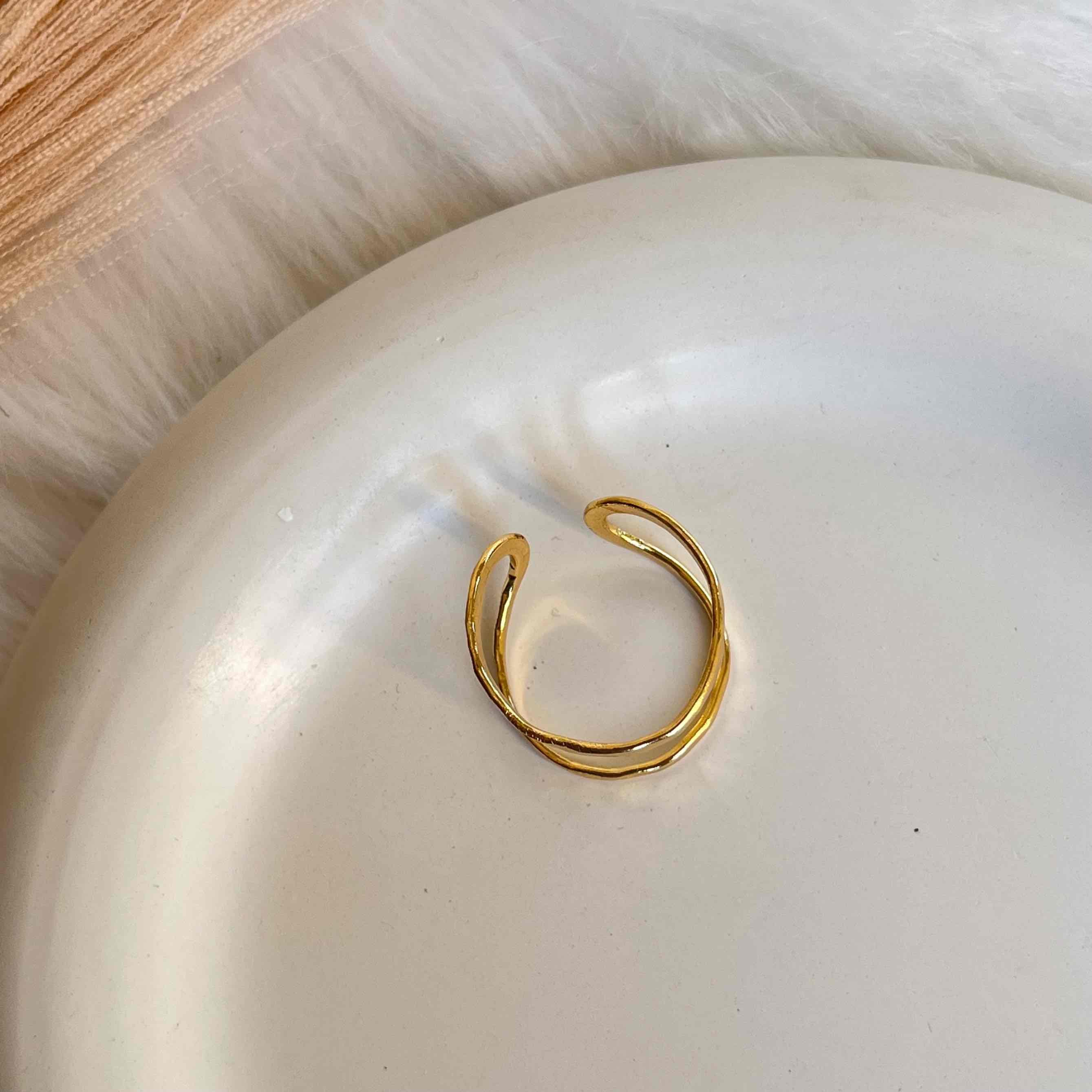 Dazzle Loop Ring (Adjustable)