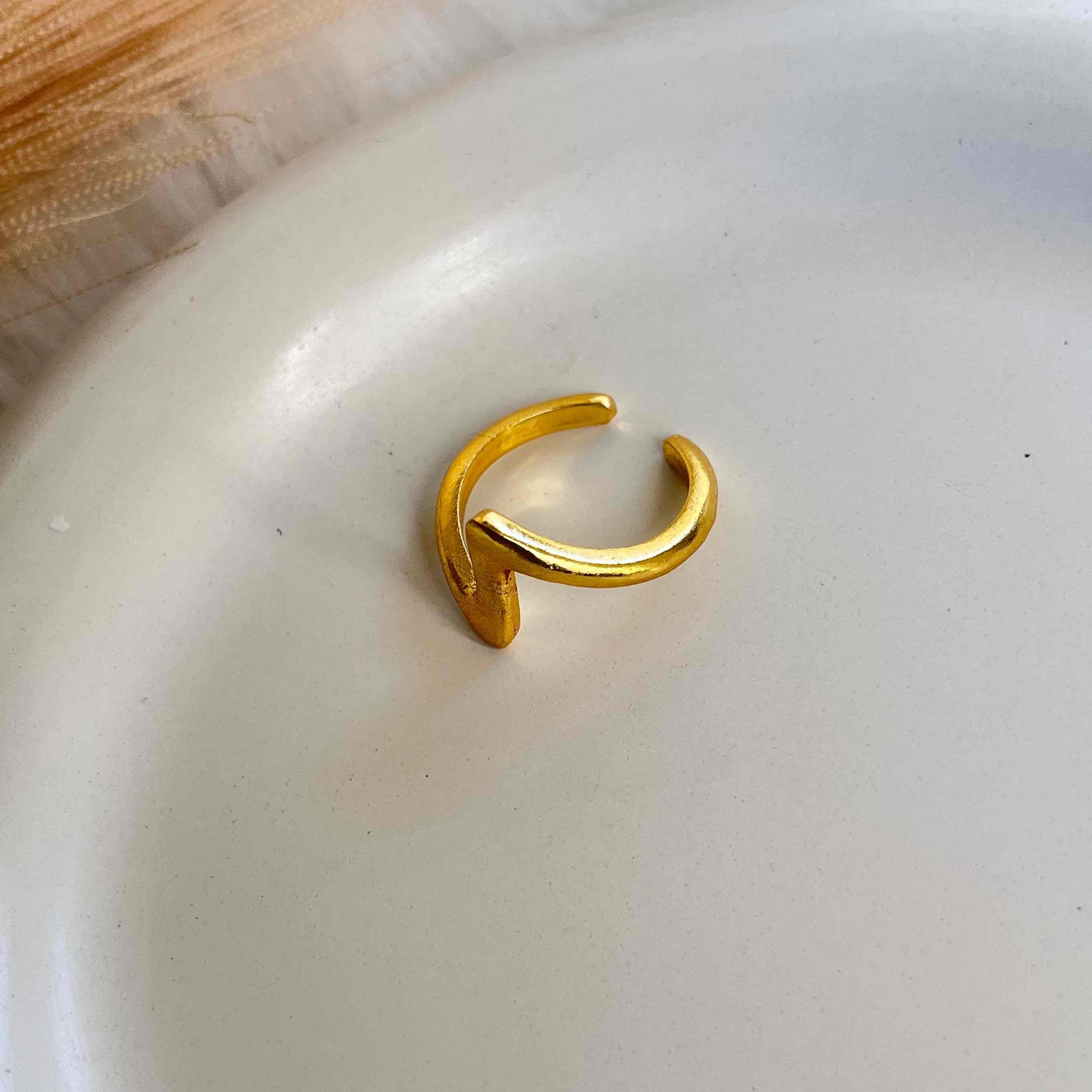 Minimal Ring (Adjustable )