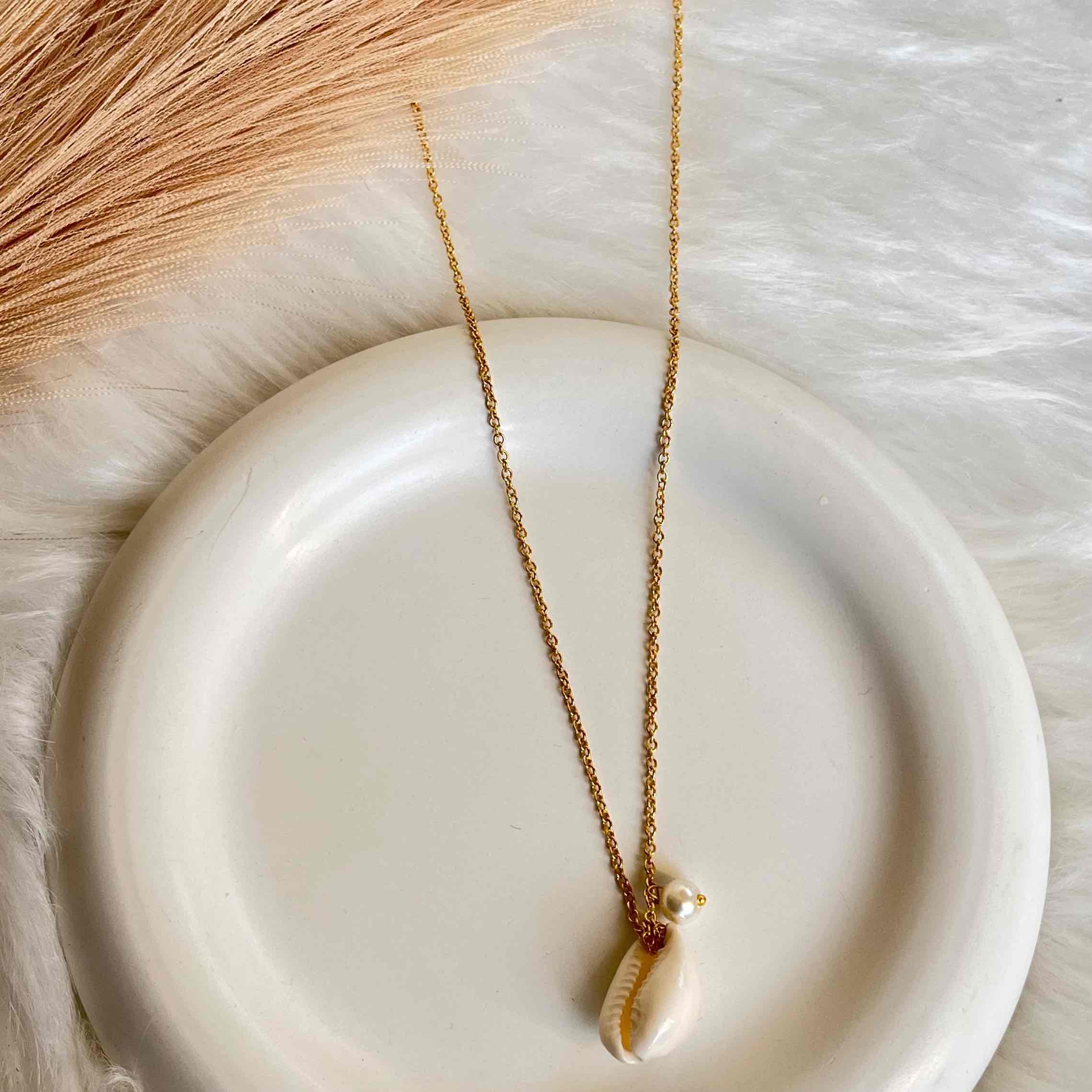 Sandy Shores Pendant
