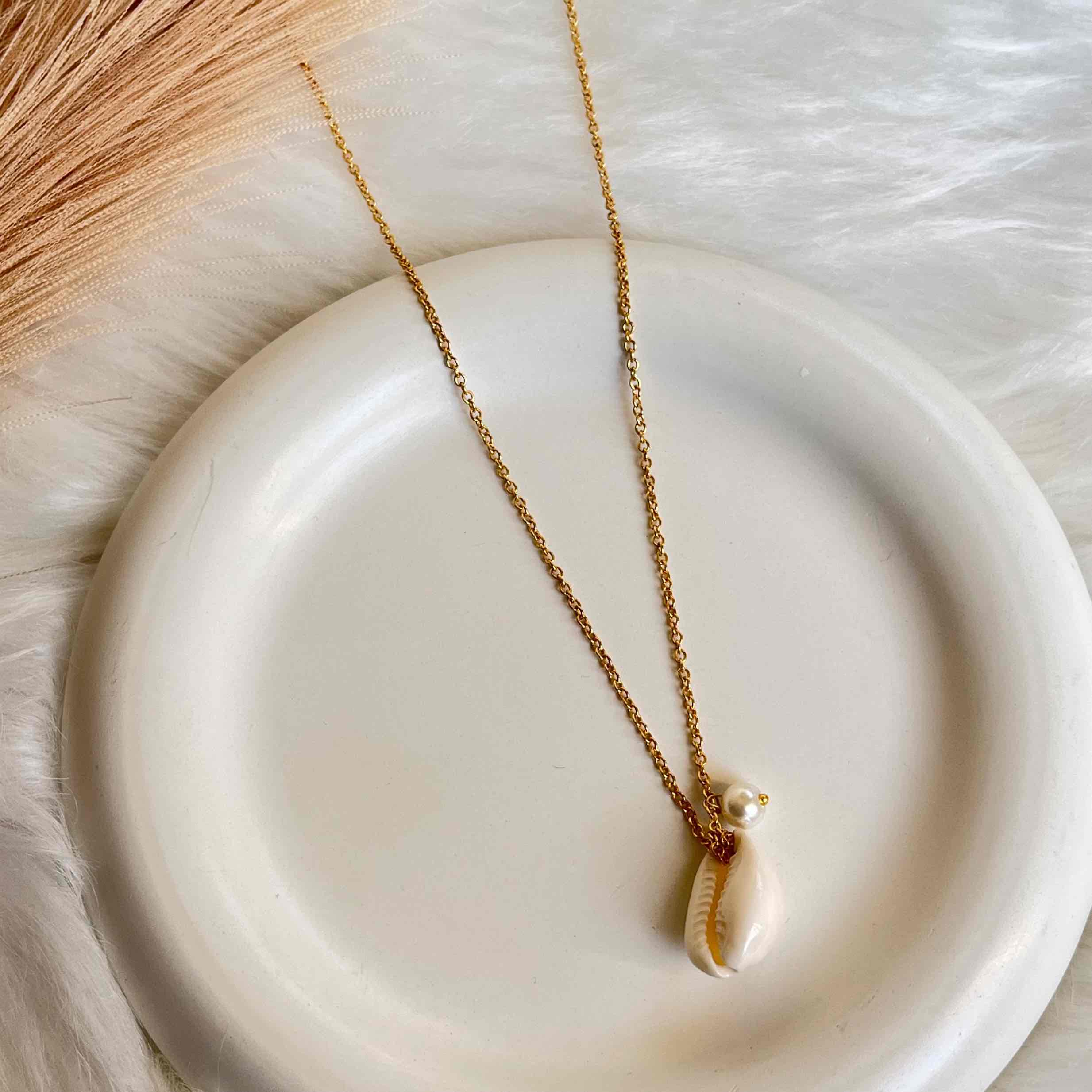 Sandy Shores Pendant