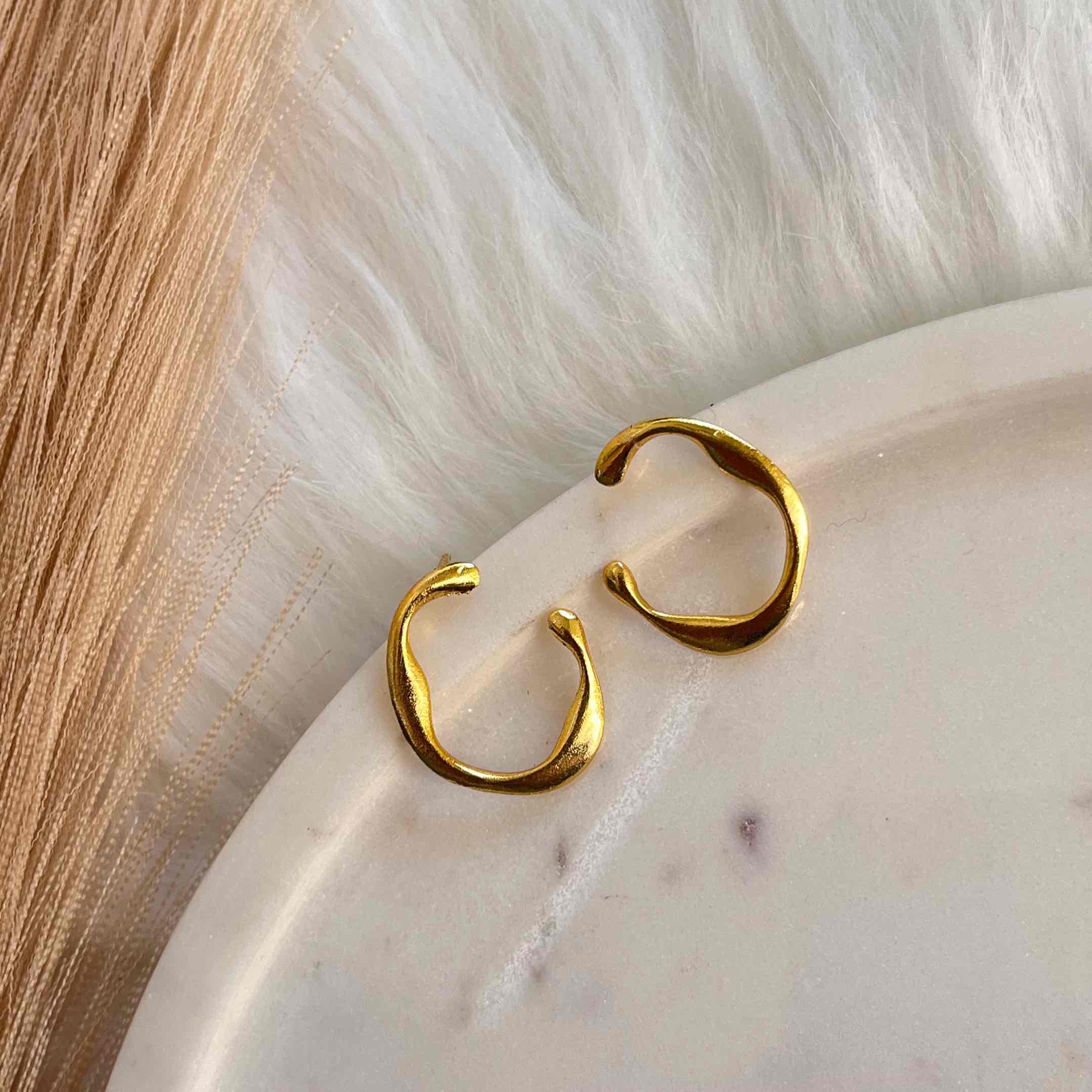 Subtle Glint Studs
