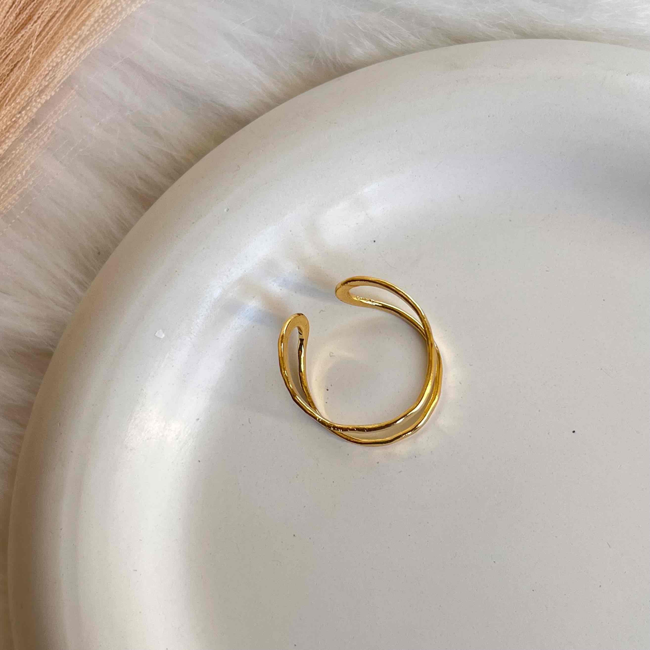 Dazzle Loop Ring (Adjustable)