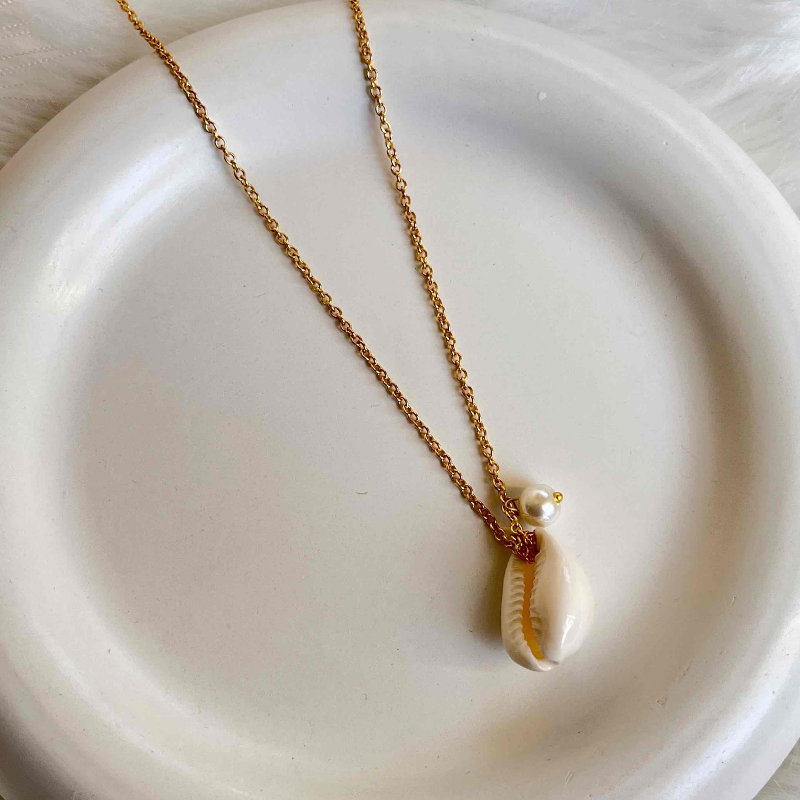 Sandy Shores Pendant
